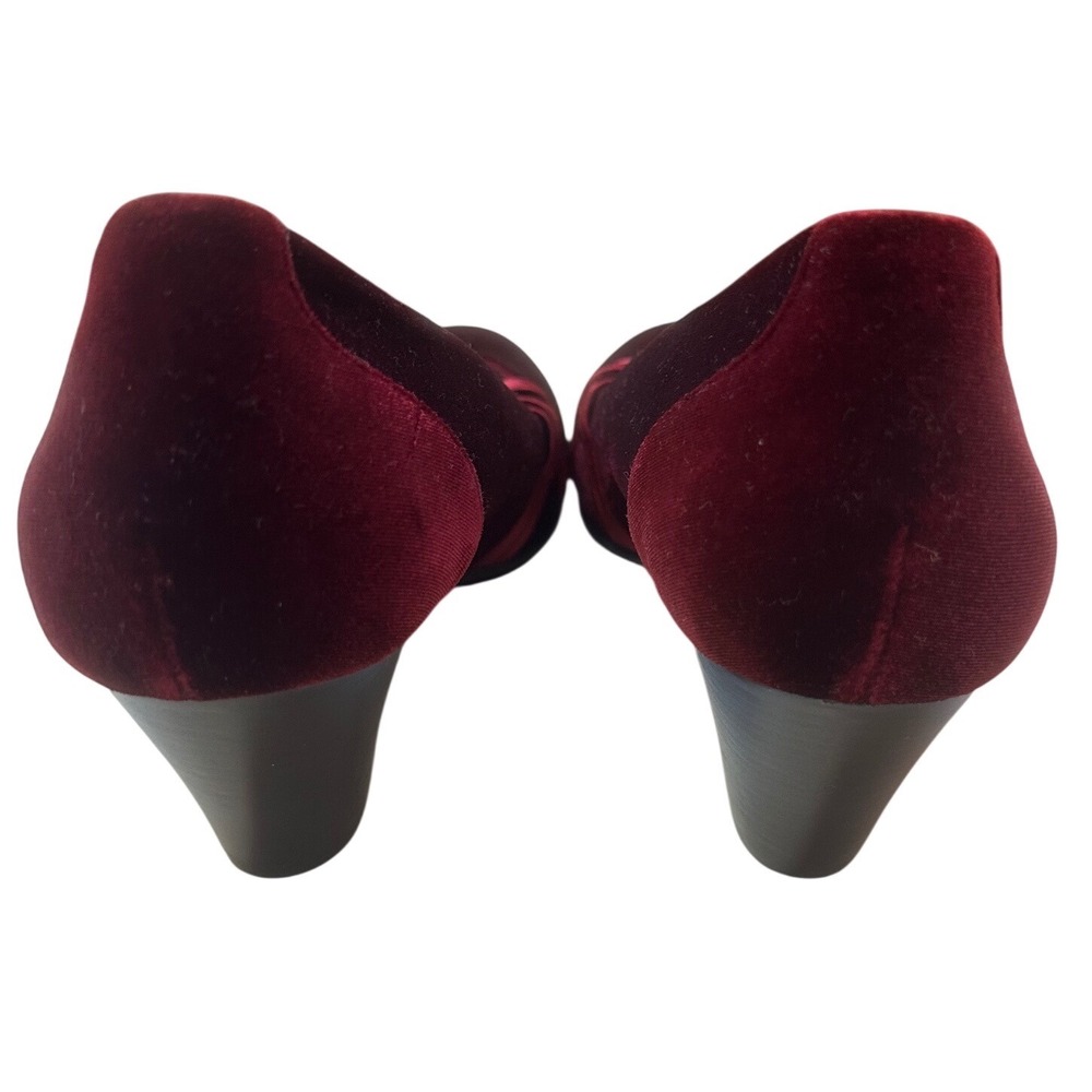 Umberto Raffini Neena Burgundy Velvet Block Heel Pumps Size 41 US 10 Holiday - Picture 8 of 9